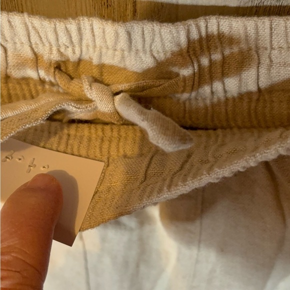 COPY - Old Navy Womens 4x Beige Linen High-Rise Pull-On Shorts NWT! - Picture 6 of 10